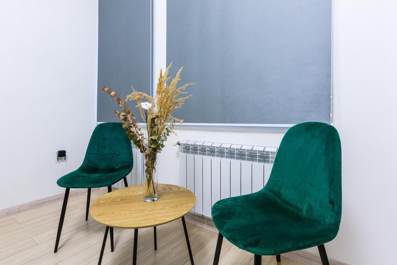 Vodna White Apartment Lviv Exterior photo