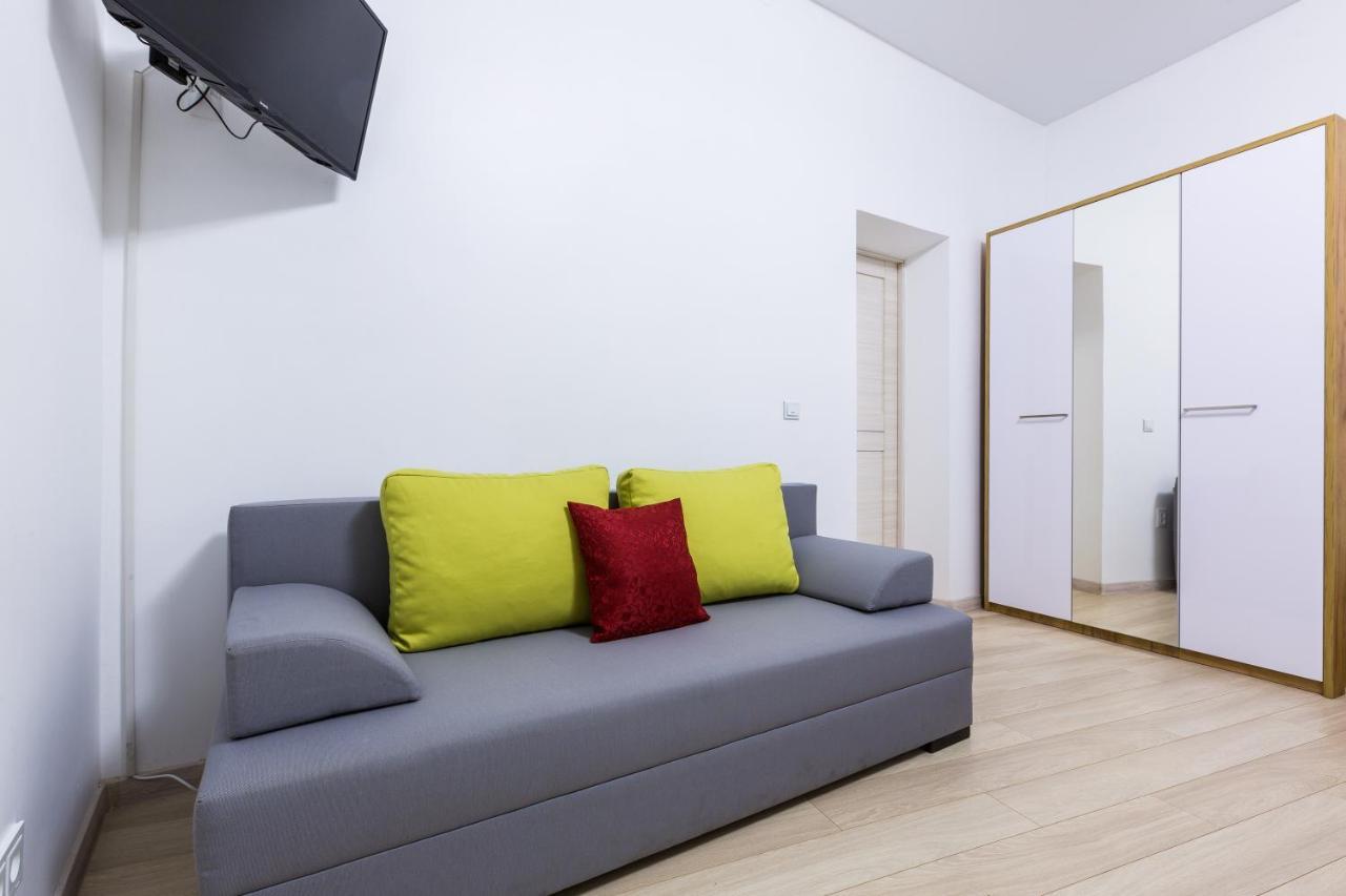 Vodna White Apartment Lviv Exterior photo