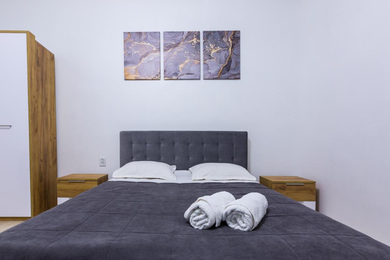 Vodna White Apartment Lviv Exterior photo